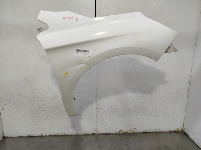 Błotnik przedni prawy 7841AX PEUGEOT