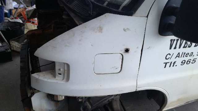 Błotnik przedni lewy 7841E7 PEUGEOT