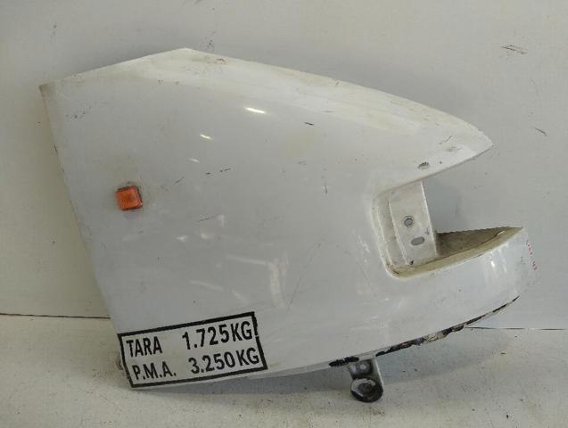 Błotnik przedni prawy 7841E8 PEUGEOT