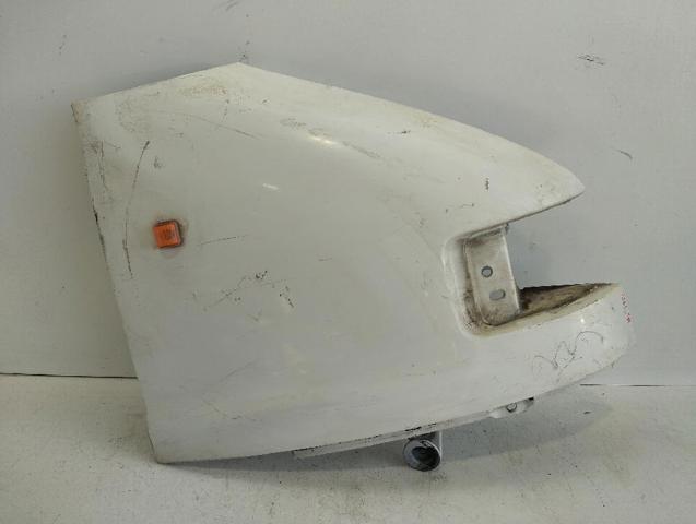 Błotnik przedni prawy 7841E8 PEUGEOT