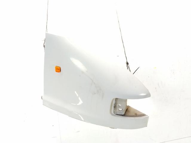 Błotnik przedni prawy 7841E8 PEUGEOT