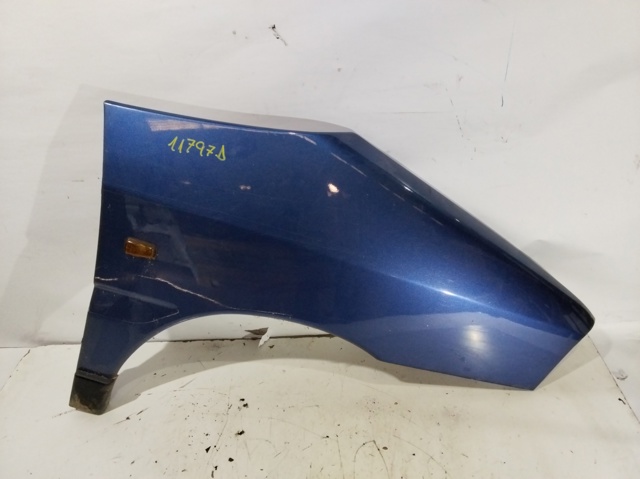 Błotnik przedni prawy 7841F9 PEUGEOT
