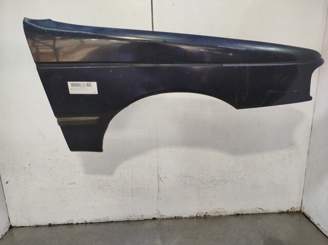 Błotnik przedni prawy do Peugeot 405 15B