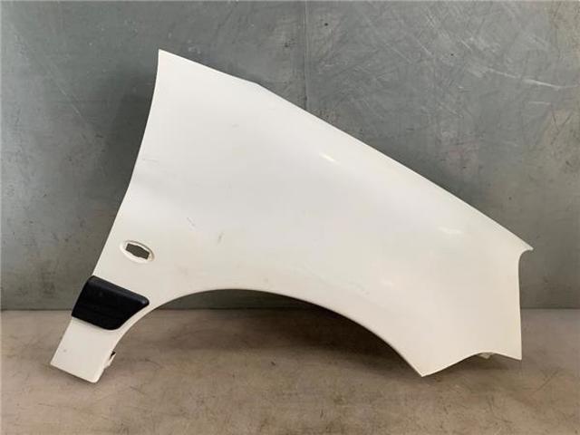 Błotnik przedni prawy 7841Q1 PEUGEOT