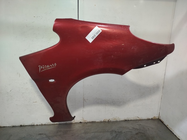 Błotnik przedni prawy 7841R9 PEUGEOT