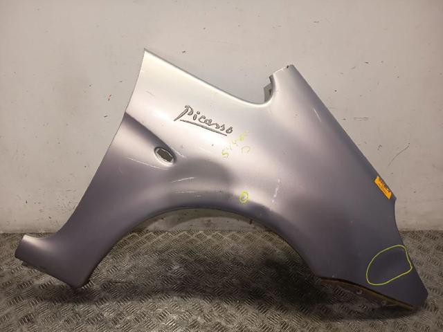 Błotnik przedni prawy 7841R9 PEUGEOT