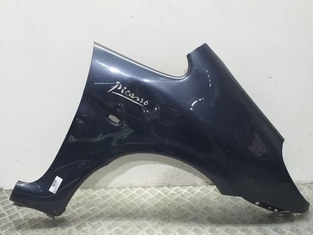 Błotnik przedni prawy 7841R9 PEUGEOT