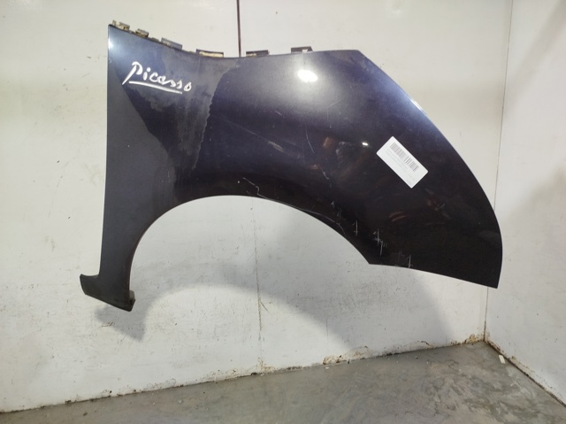 Błotnik przedni prawy 7841X2 PEUGEOT