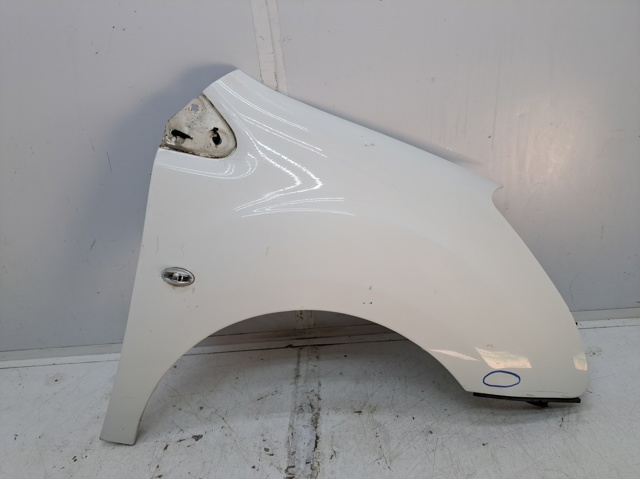 Błotnik przedni prawy 7841Y2 PEUGEOT