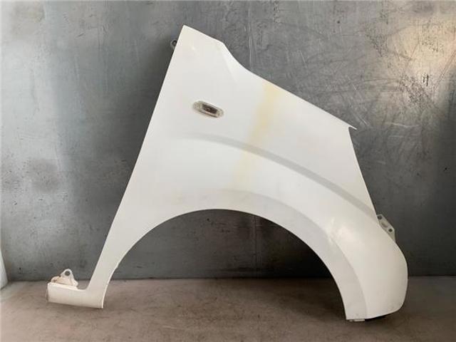 Błotnik przedni prawy 7841Y5 PEUGEOT