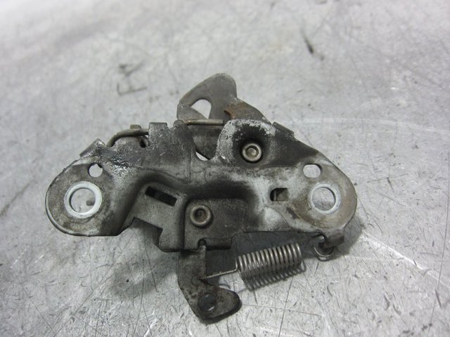 Zamek maski 793449 PEUGEOT