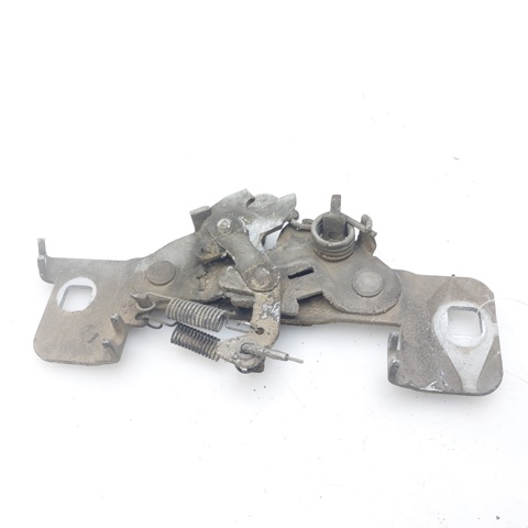 Zamek maski 793452 PEUGEOT