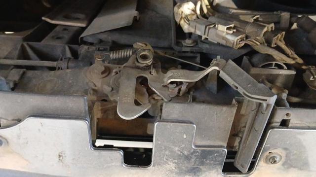 Zamek maski Citroen C3 1 FC