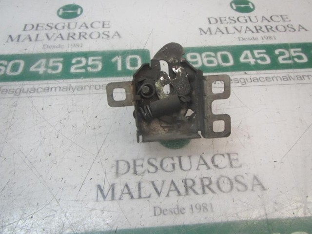 Zamek maski 7934G0 PEUGEOT