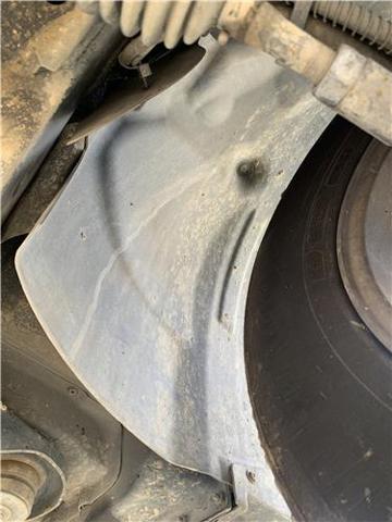 Nadkole błotnika przedniego prawe SsangYong Kyron