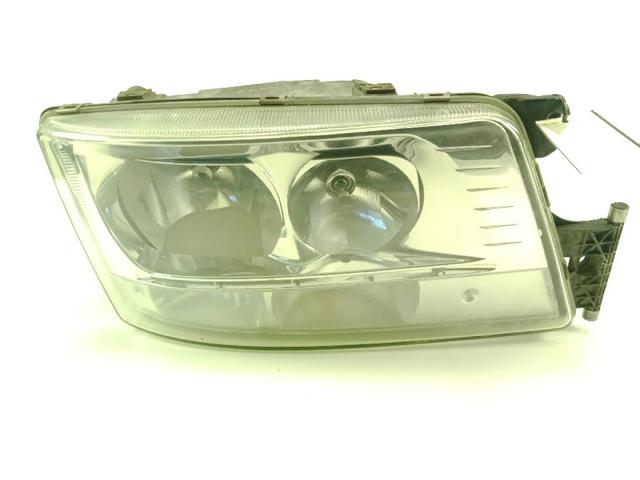 Reflektor prawy 7C1941006 MAN