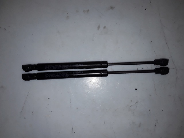 Amortyzator maski 7D0823359A VAG