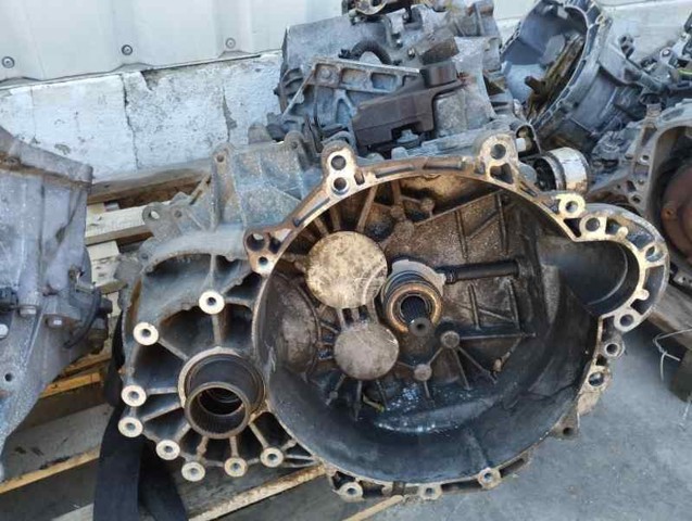 Mechaniczna skrzynia biegów w komplecie 7G9R7002HG LAND ROVER