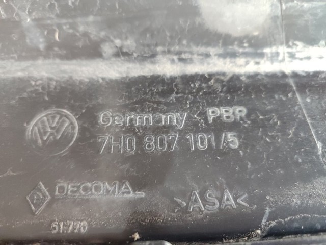 Atrapa chłodnicy 7H0807101 VAG