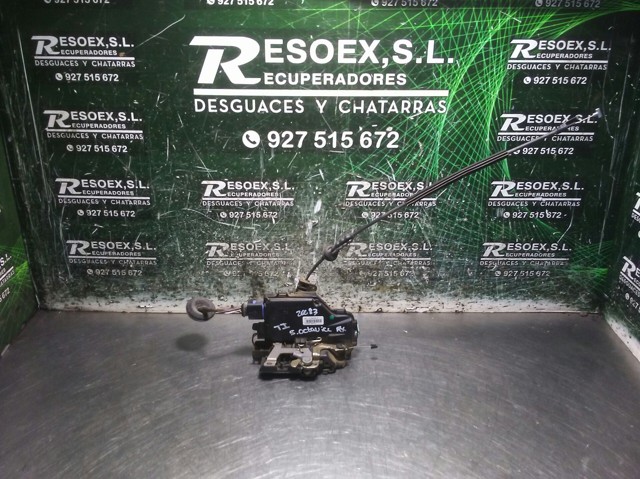 Zamek drzwi tylnych lewych 7L0839015 VAG