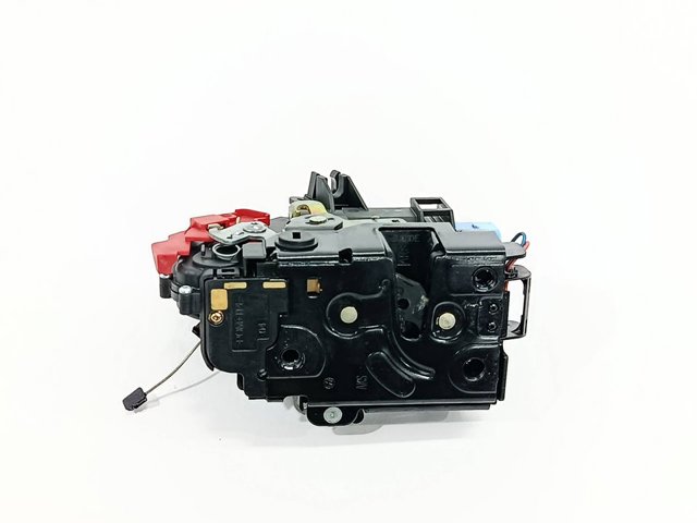 Zamek drzwi tylnych lewych 7L0839015 VAG
