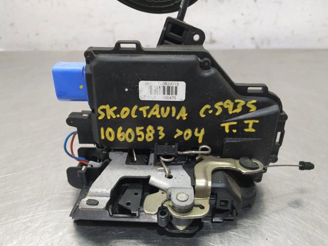Zamek drzwi tylnych lewych 7L0839015 VAG