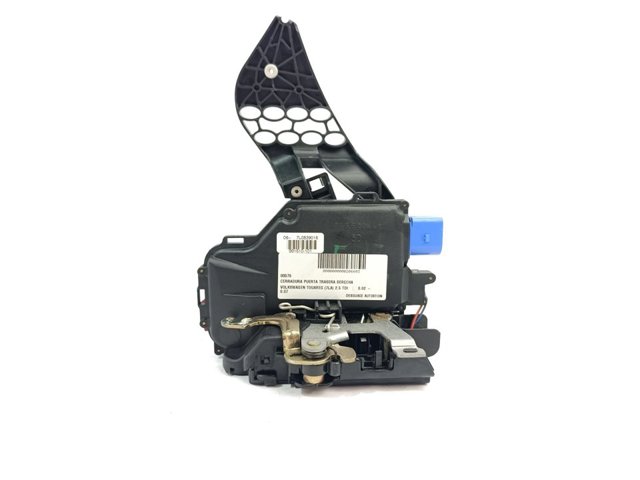 Zamek drzwi tylnych prawych 7L0839016 VAG