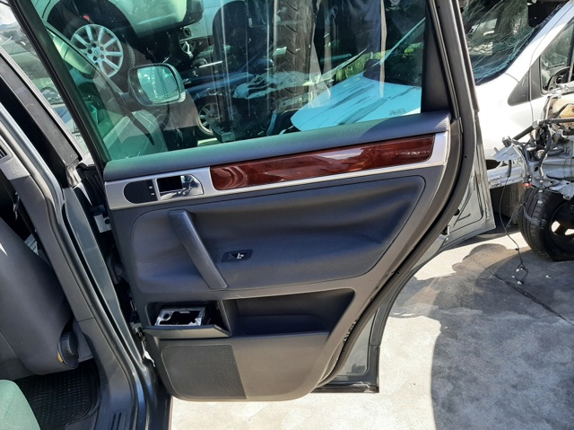 7L0839462D VAG