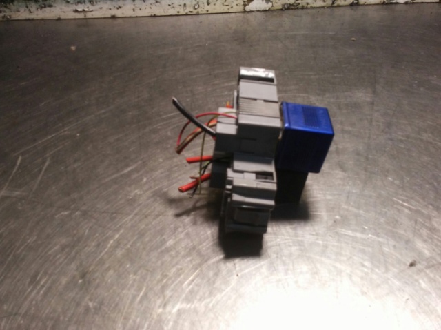 Skrzynka bezpieczników Volkswagen Touareg 1 7LA, 7L6, 7L7