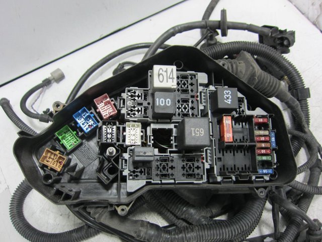 Skrzynka bezpieczników Volkswagen Touareg 1 7LA, 7L6, 7L7