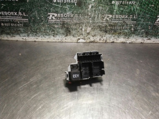 Skrzynka bezpieczników Volkswagen Touareg 1 7LA, 7L6, 7L7