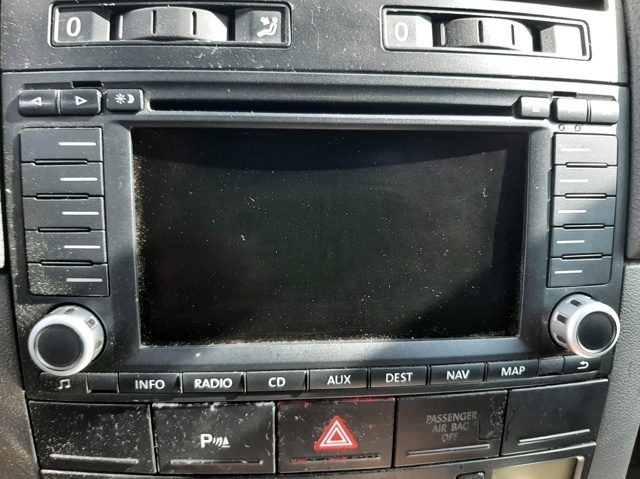 Kupić Radioodtwarzacz (radio AM/FM) Volkswagen Touareg I 7LA, 7L6, 7L7 w dobrej cenie