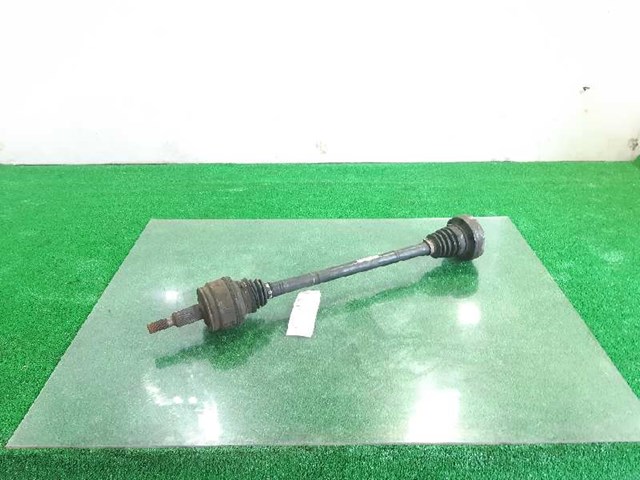 Półoś napędowa przednia 7L6407271 VAG