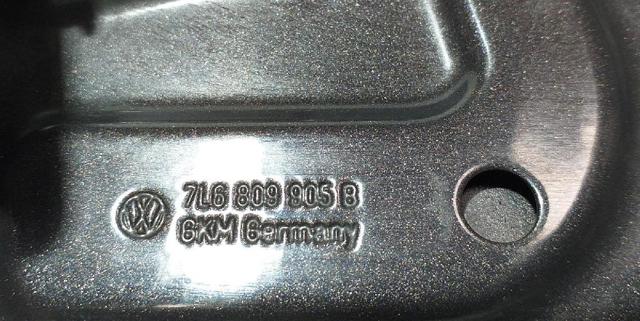 Klapka wlewu paliwa 7L6809905B VAG