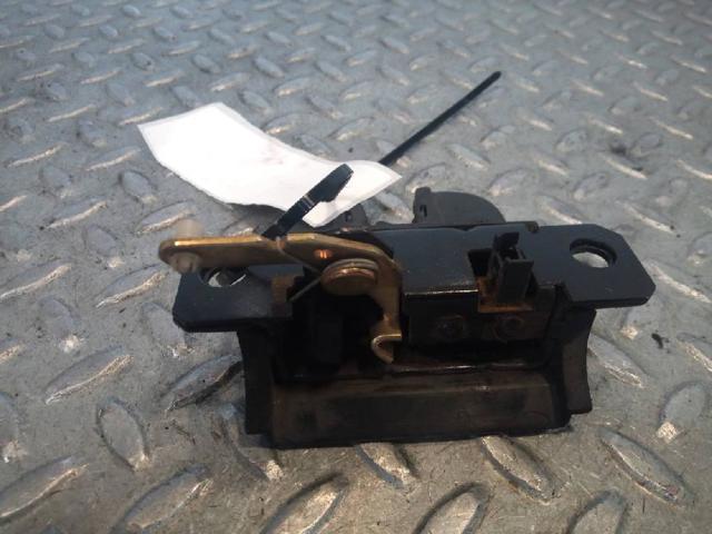 Zamek klapy bagażnika (3/5 drzwi tylnych) 7L6827505 VAG
