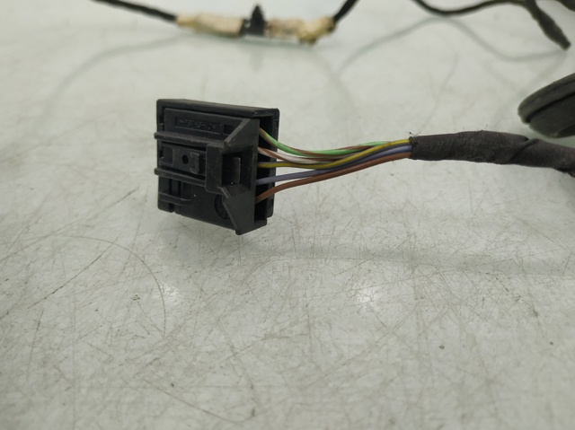7L6837205 VAG
