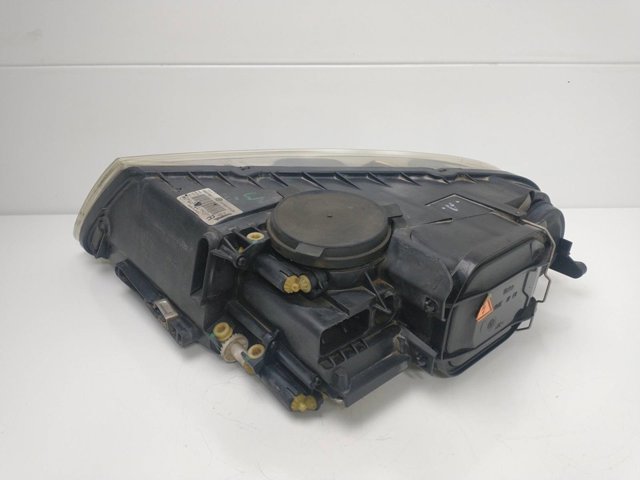 Reflektor prawy 7L6941016BK VAG