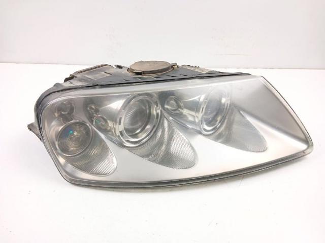 Reflektor prawy 7L6941016BK VAG
