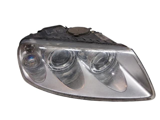 Reflektor prawy 7L6941016BK VAG