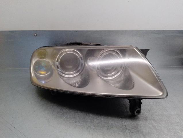 Reflektor prawy 7L6941016BK VAG