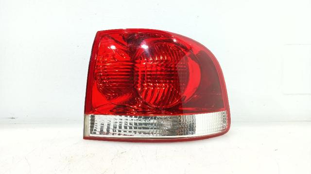 Lampa zespolona tylna prawa zewnętrzna 7L6945096P VAG