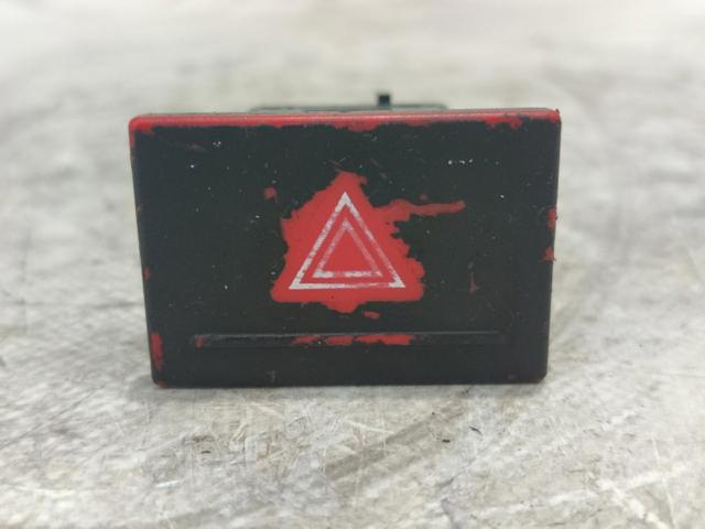 Przycisk włączania światła awaryjnego 7L6953235 VAG