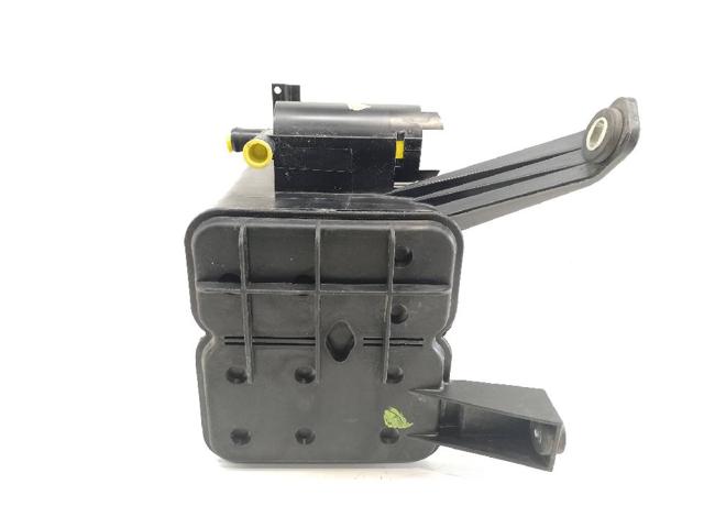 POCHŁANIACZ PAR PALIWA Audi Q7 4LB