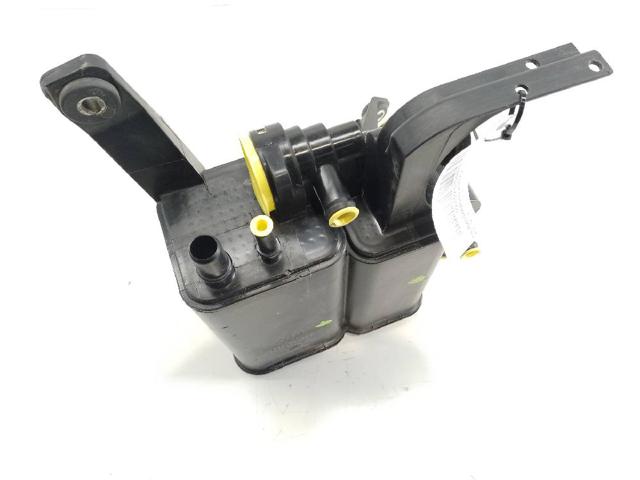 POCHŁANIACZ PAR PALIWA Audi Q7 4LB