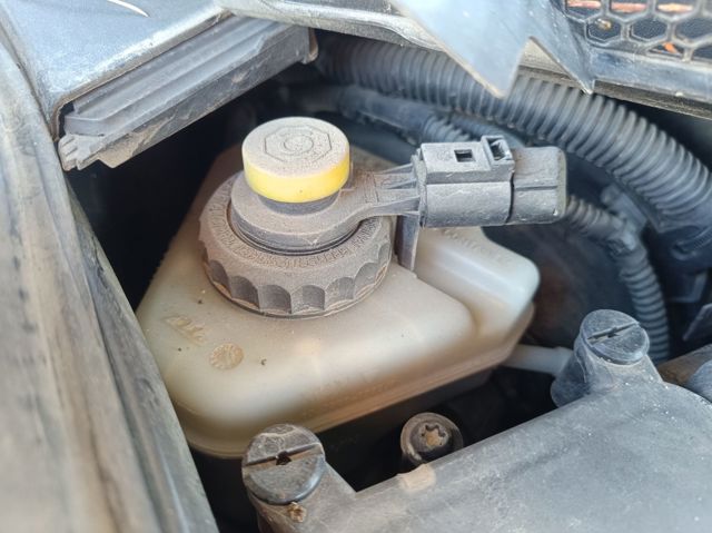 7L8611019F VAG