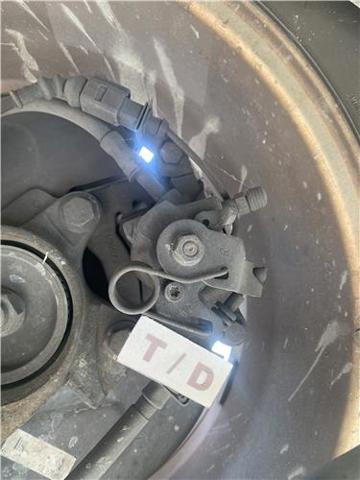 Zacisk hamulcowy tylny prawy 7M0615424 VAG