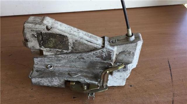 Zamek drzwi tylnych lewych do Volkswagen Sharan 7M8, 7M9, 7M6