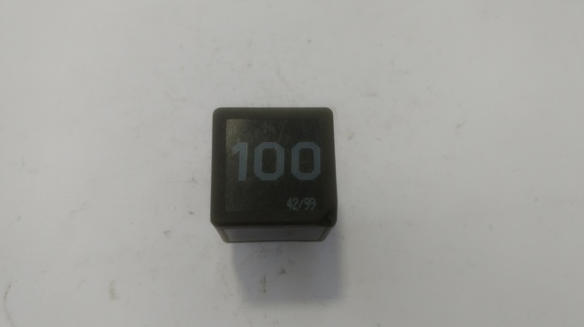 Przekaźnik wentylatora 7M0951253A VAG