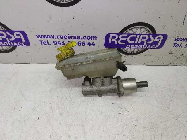 Zbiorniczek głównego cylindra hamulcowego (płynu hamulcowego) 7M3611303 FORD