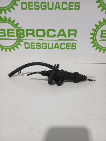 Cylinder sprzęgła główny 7M3721401 VAG